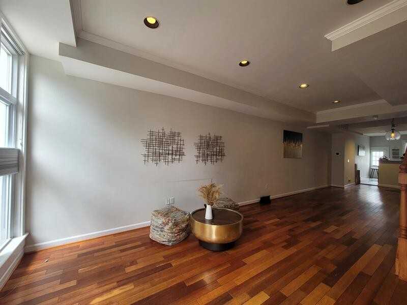 9 N Luzerne Ave - Photo 3 of 27