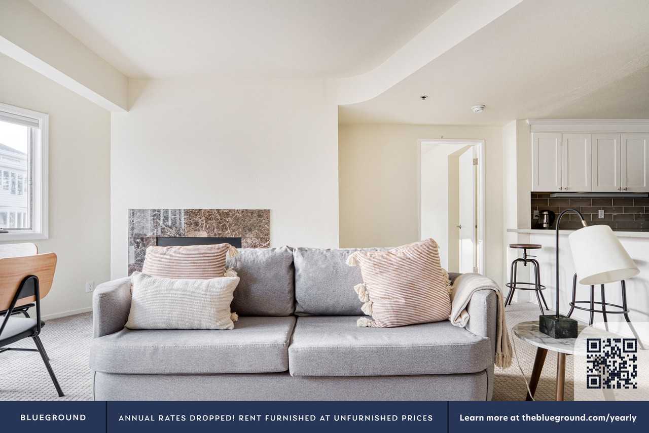 345 Sheridan Avenue - Photo 3 of 37