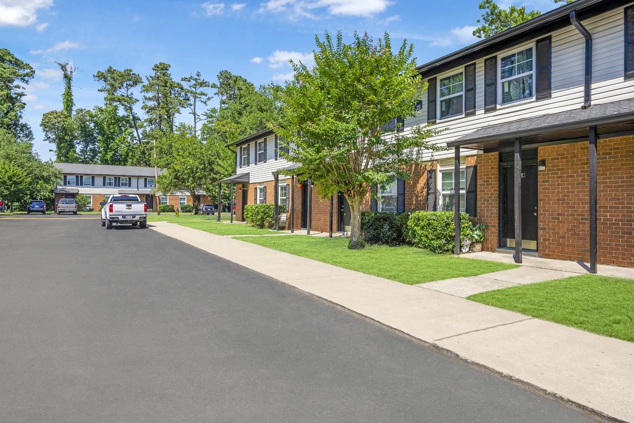 Carolina Breeze - Photo 4 of 35