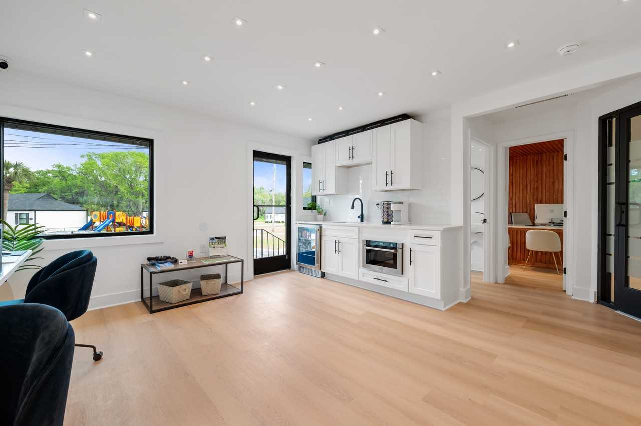 The Duplexes at Victory - Photo 2 of 17