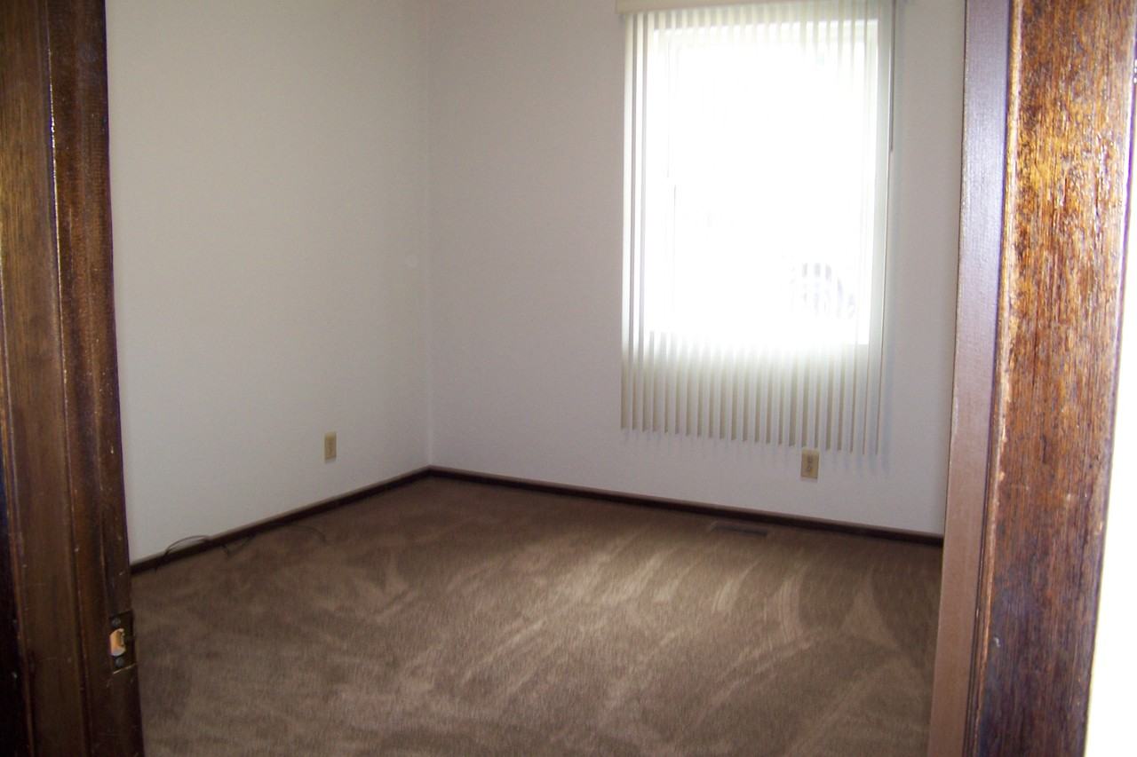 2213 Stoneybrook Rd #NA - Photo 5 of 10