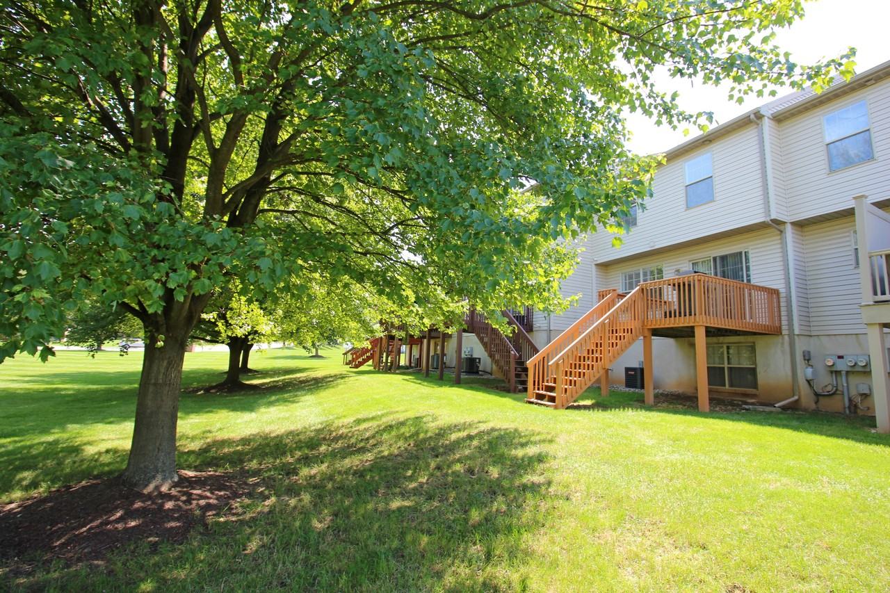 409 Cobblestone Ln #409 - Photo 2 of 14