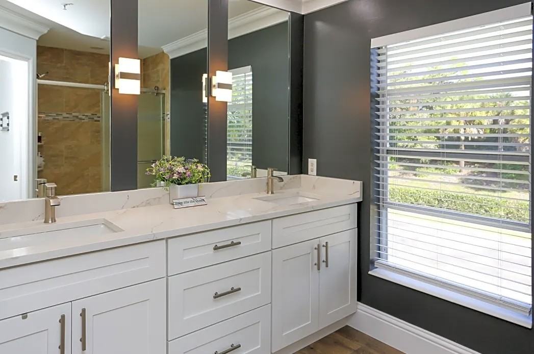 875 Hampton Cir #875 - Photo 3 of 18