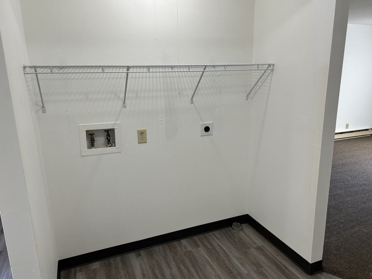 202 N Parkway Dr #A - Photo 4 of 12