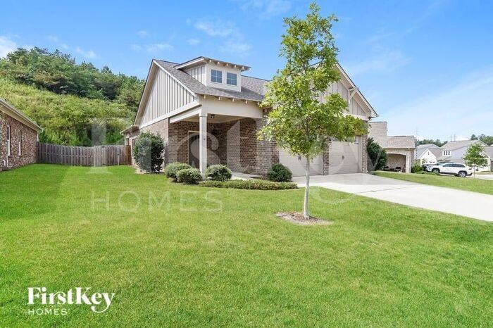 1420 Woodridge Pl - Photo 2 of 16