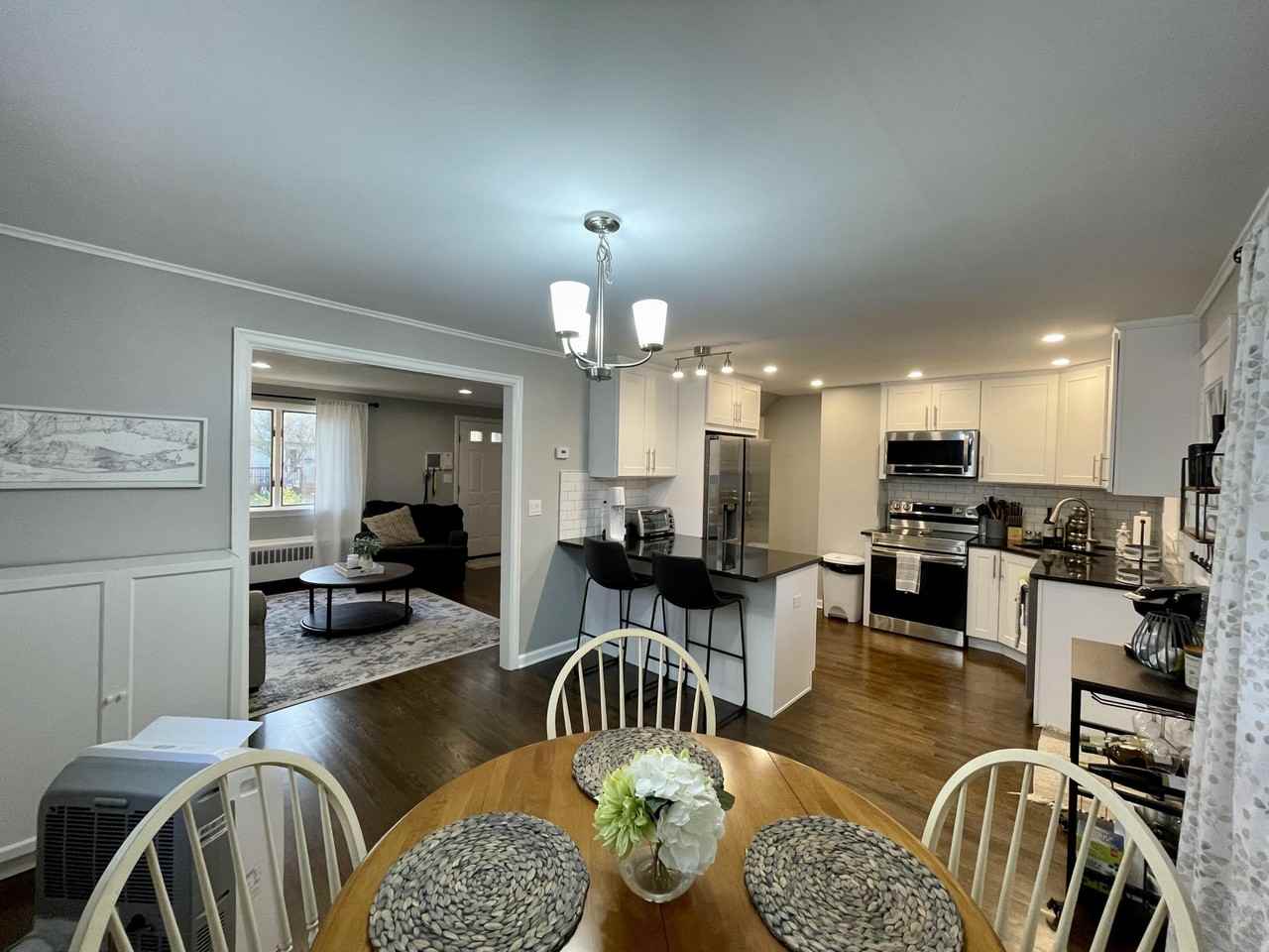41 Earle St #41 - Photo 3 of 17