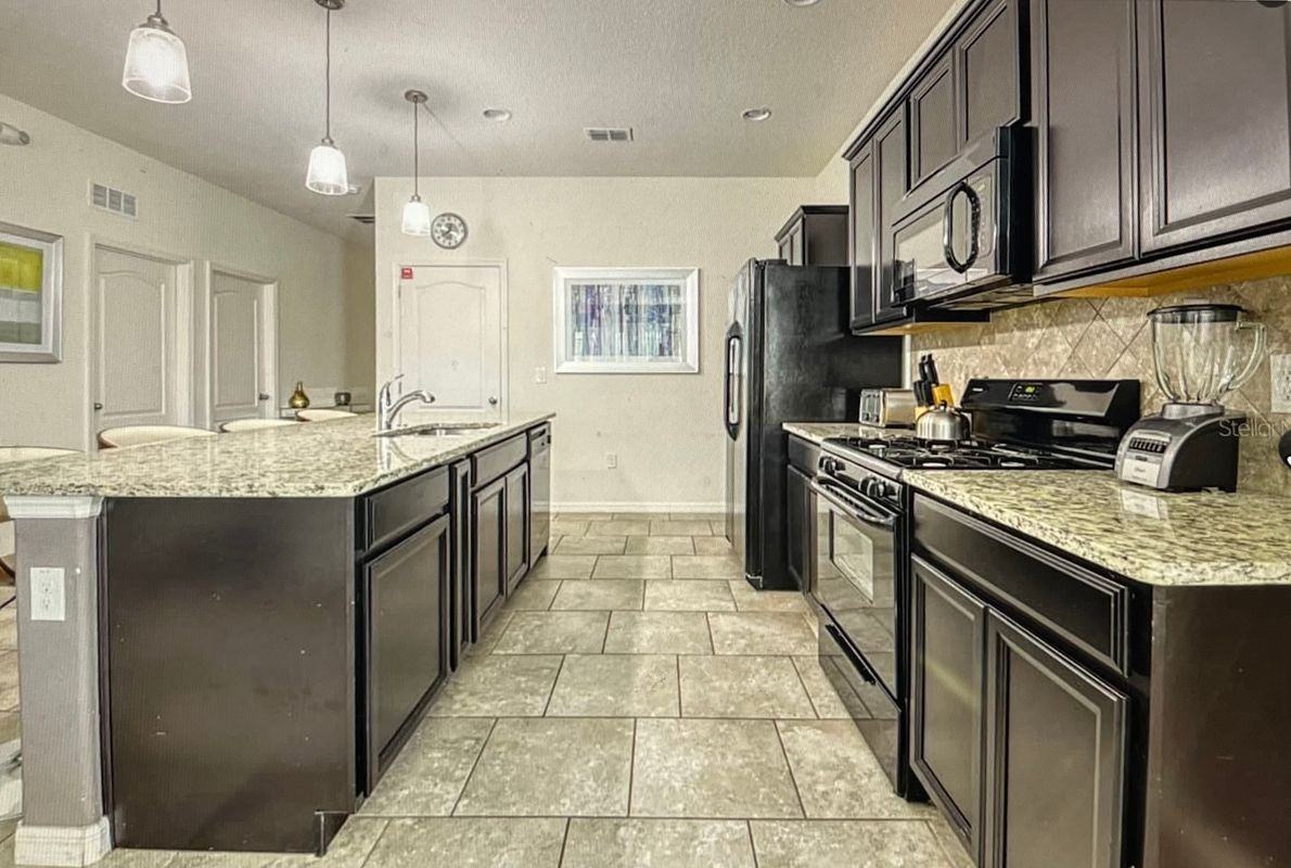 4715 Terrasonesta Dr - Photo 3 of 12