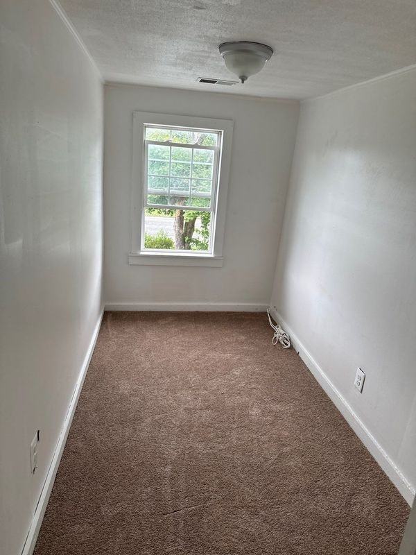 594 Morton Ave - Photo 3 of 17