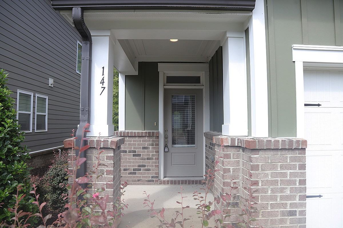 147 Manordale Dr #1 - Photo 2 of 25