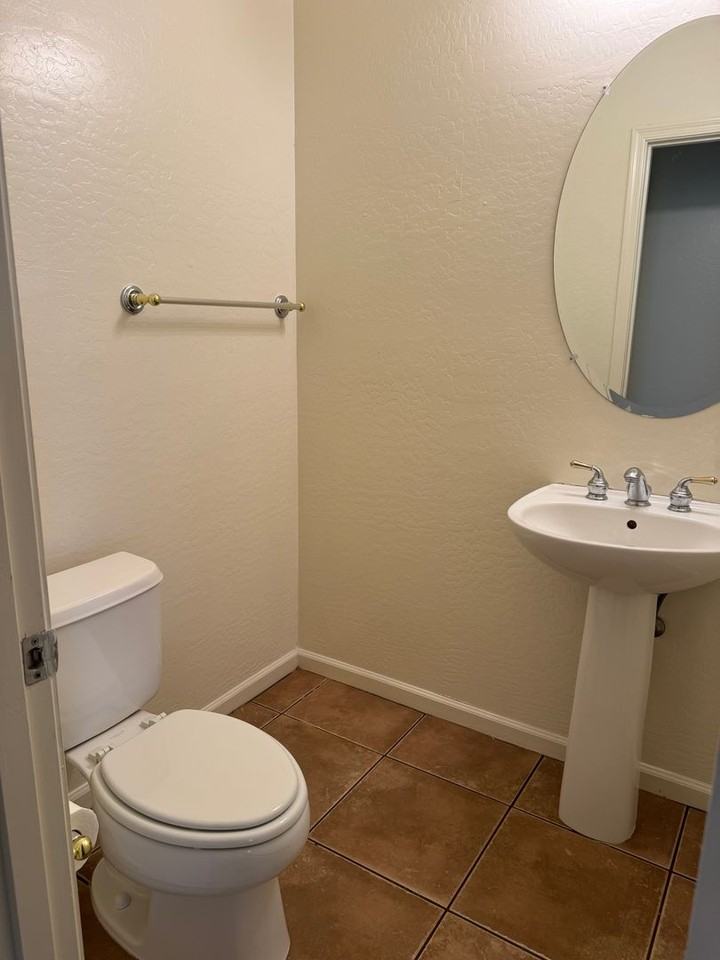 20439 S 186th St - Photo 3 of 25