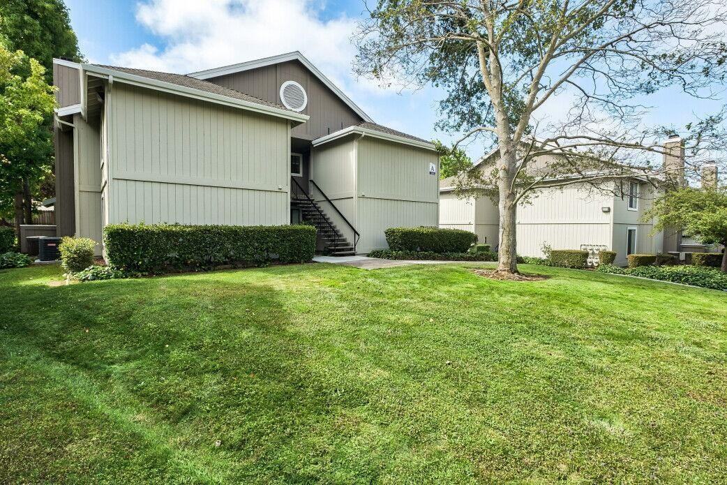 1101 N Camino Alto - Photo 3 of 12