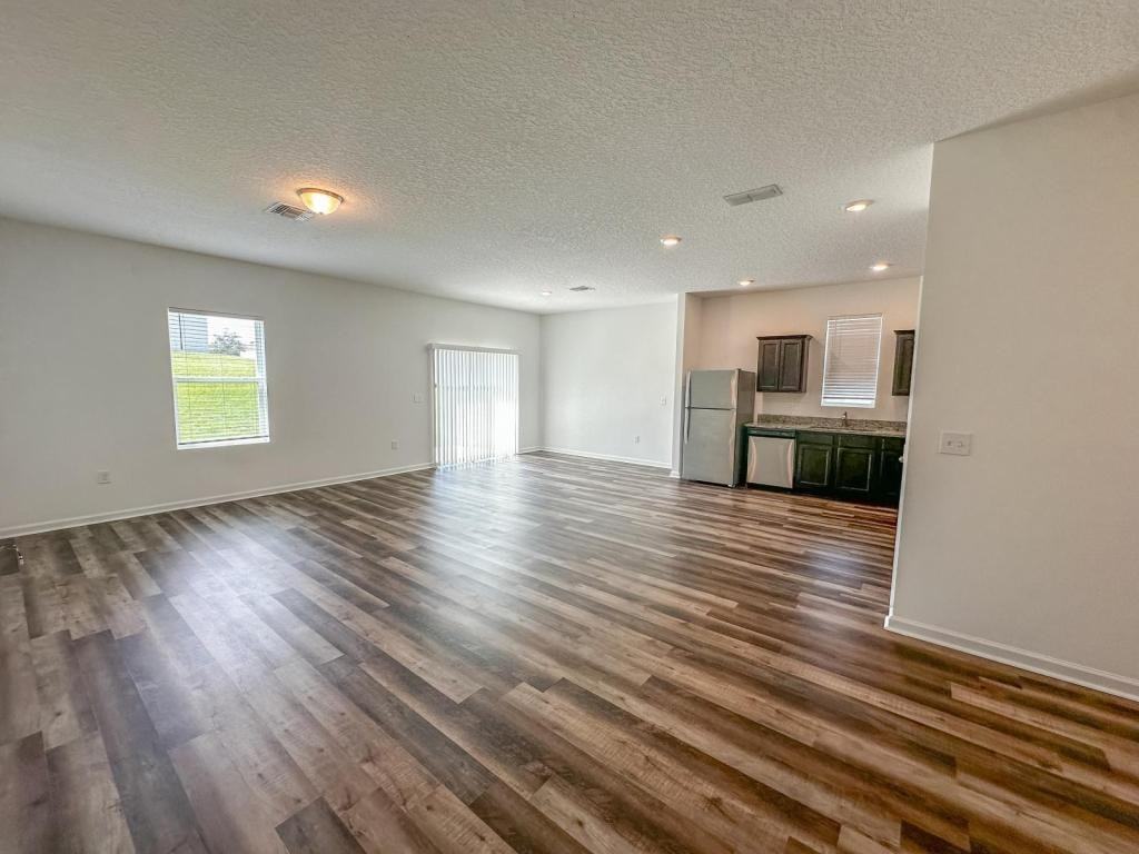 6381 Green Bud Dr - Photo 7 of 12