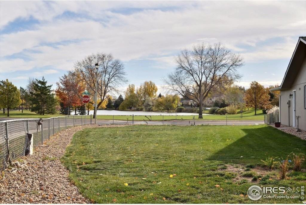 907 49th Ave - Photo 3 of 21