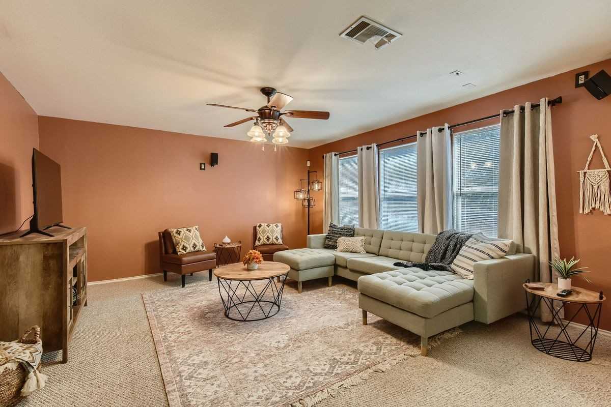 10430 Tiger Fld - Photo 3 of 22