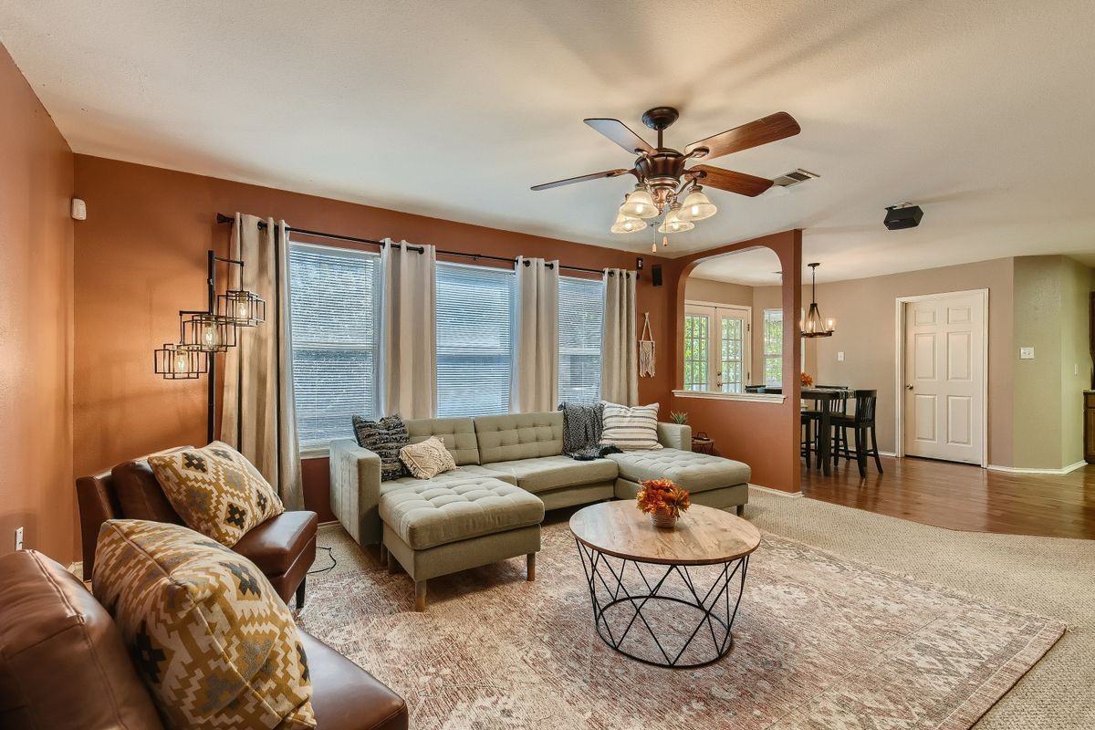 10430 Tiger Fld - Photo 4 of 22