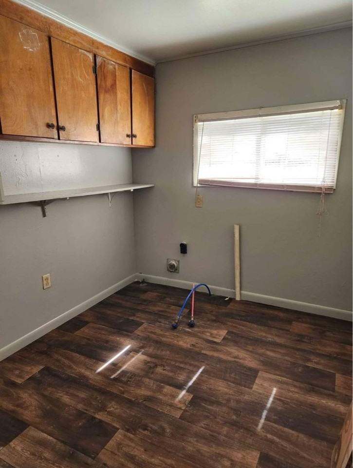 1832 Truman St - Photo 6 of 11