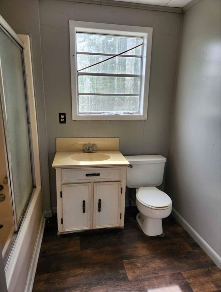 1832 Truman St - Photo 7 of 11