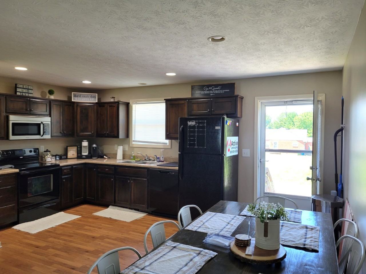 103 Sugartree Ct #D - Photo 2 of 10