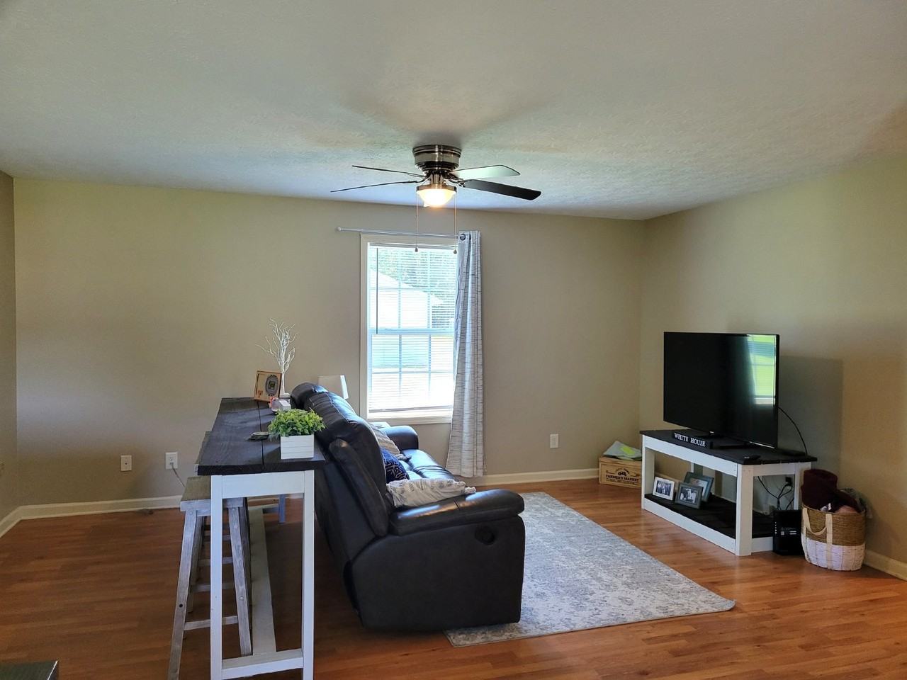 103 Sugartree Ct #D - Photo 4 of 10