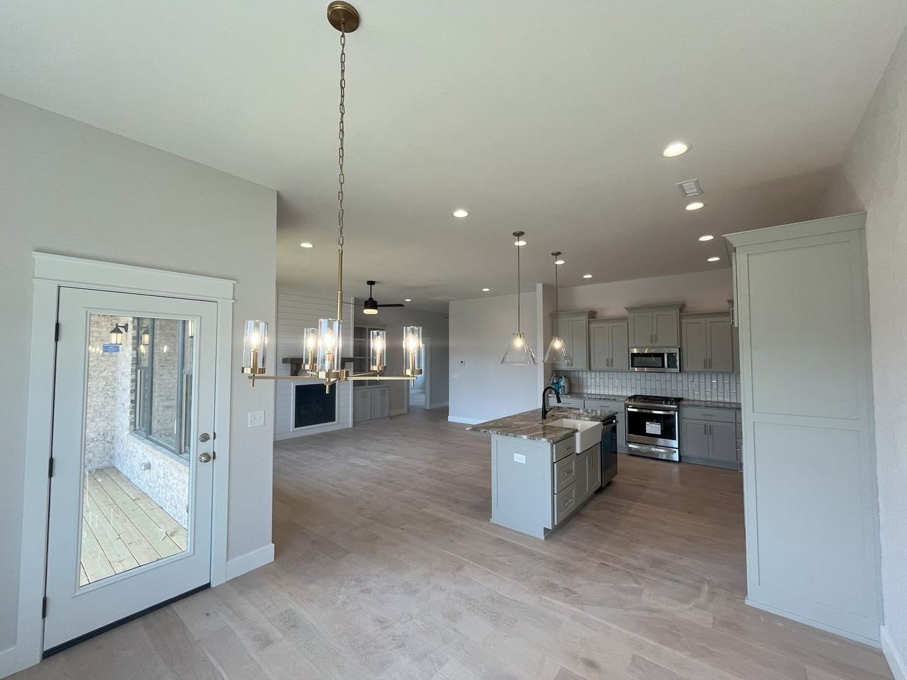 1279 W Sage Ct - Photo 5 of 19