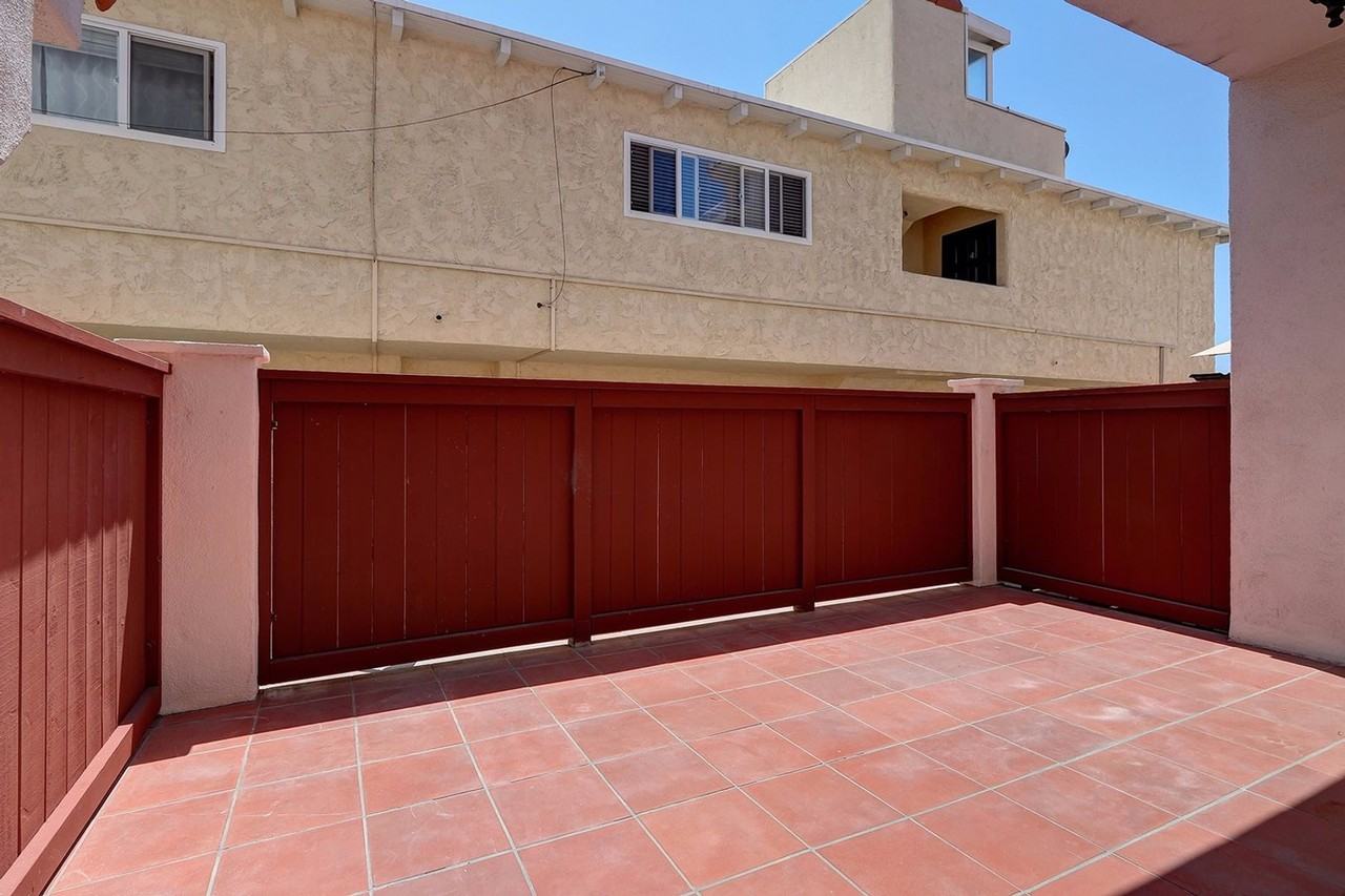 511 N Elena Ave #B - Photo 6 of 28