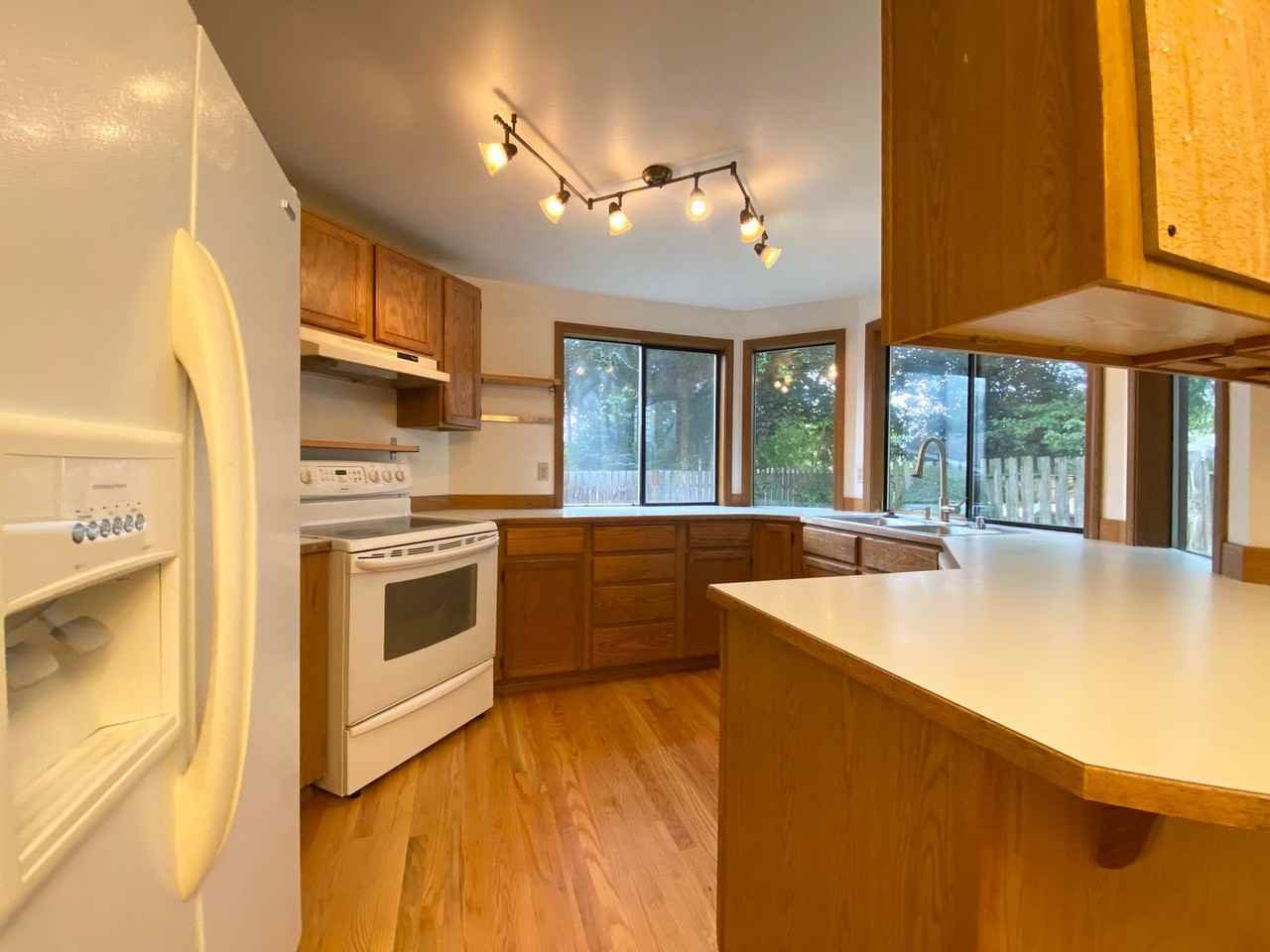 23222 112th Pl Se - Photo 4 of 20