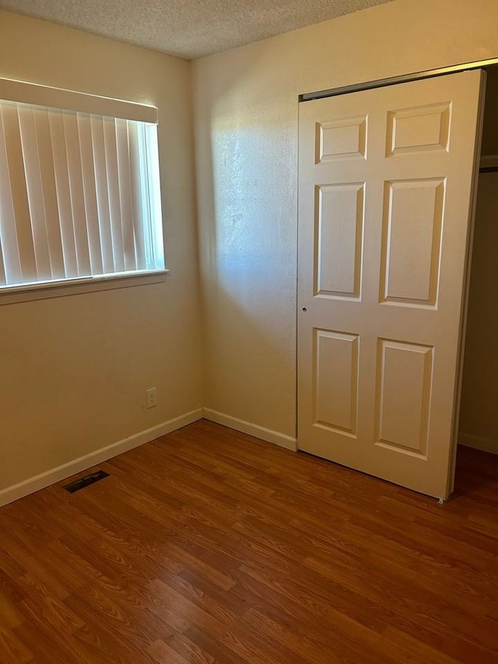 2725 W 86th Ave - Photo 2 of 15