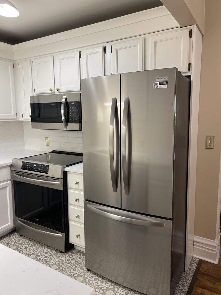 545 Fountain St Ne #2 - Photo 2 of 28