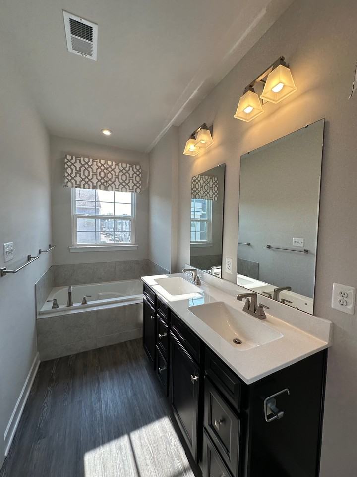 16577 Fife Way #1 - Photo 7 of 9