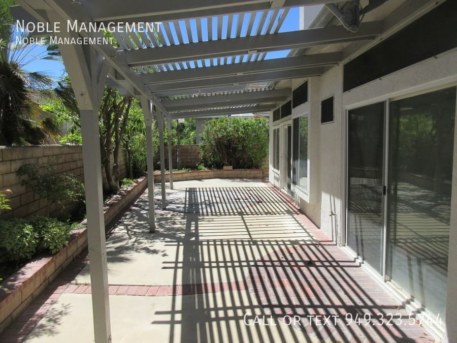 1187 Bronwyn Dr - Photo 3 of 14