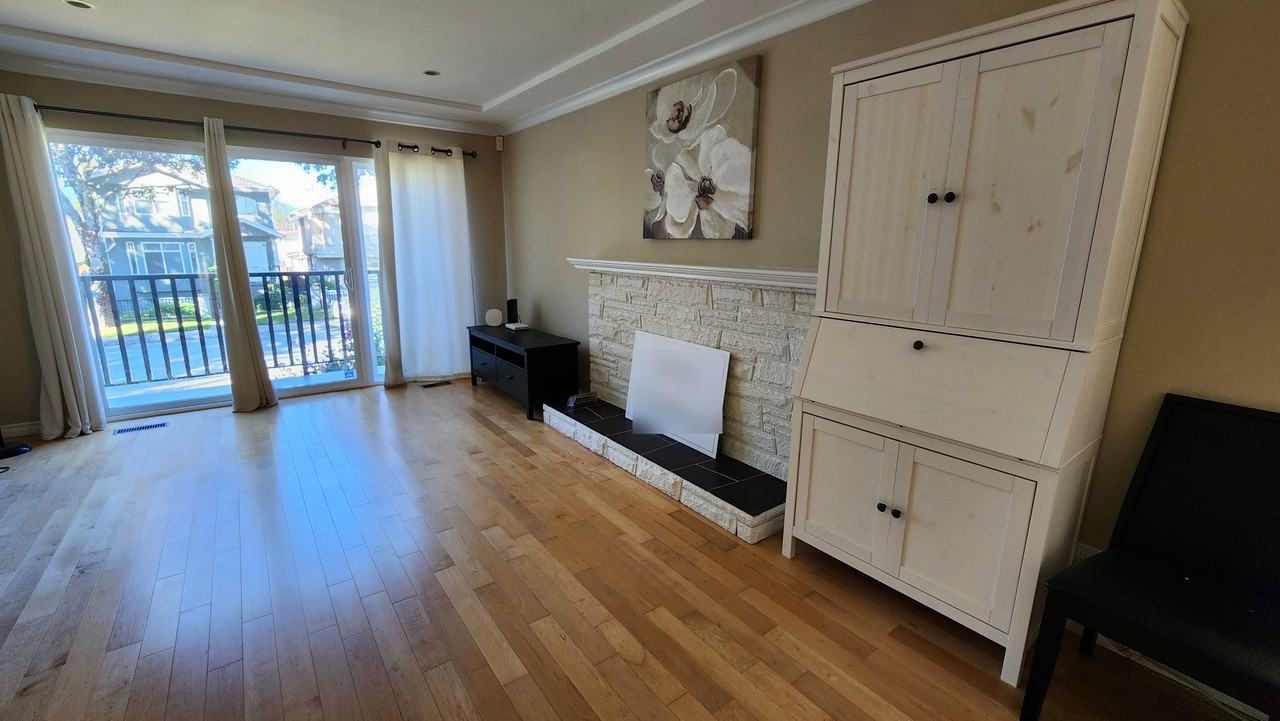 4528 Frances Street - Photo 3 of 11