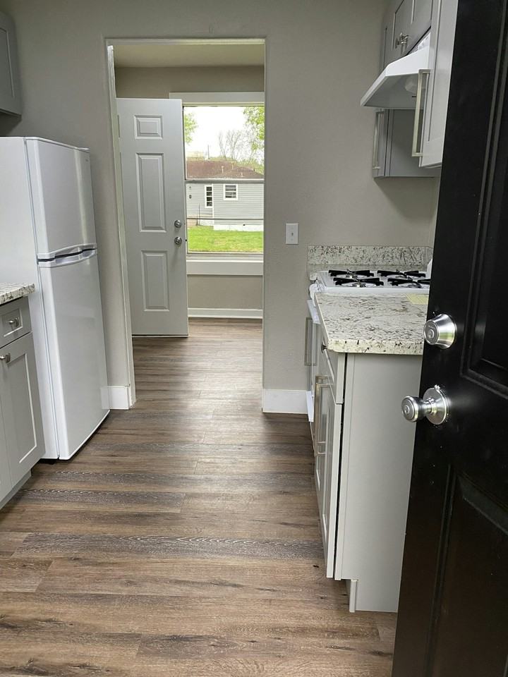 1259 Estelle Street - Photo 4 of 14