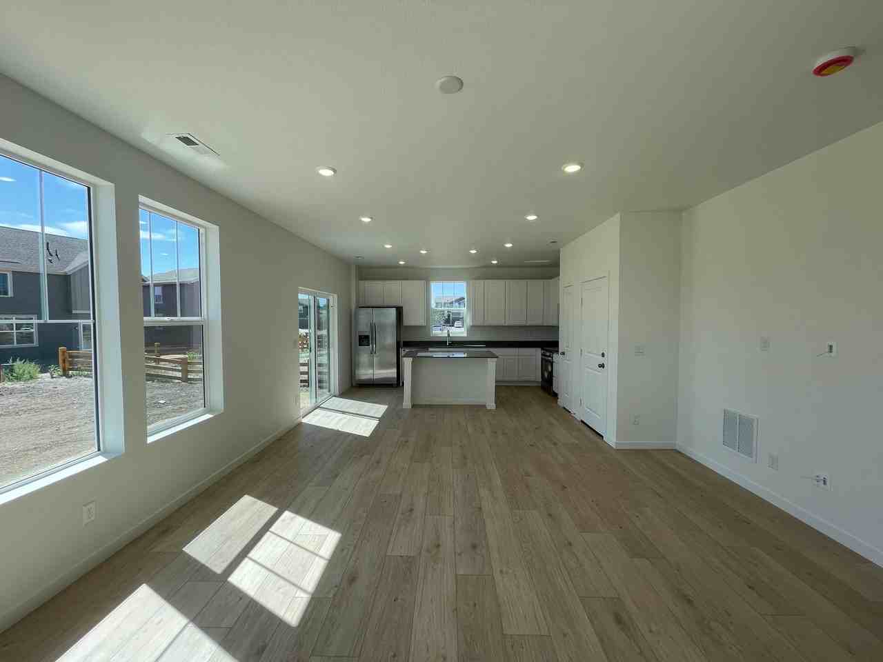 755 Yankee Boy Loop - Photo 2 of 29