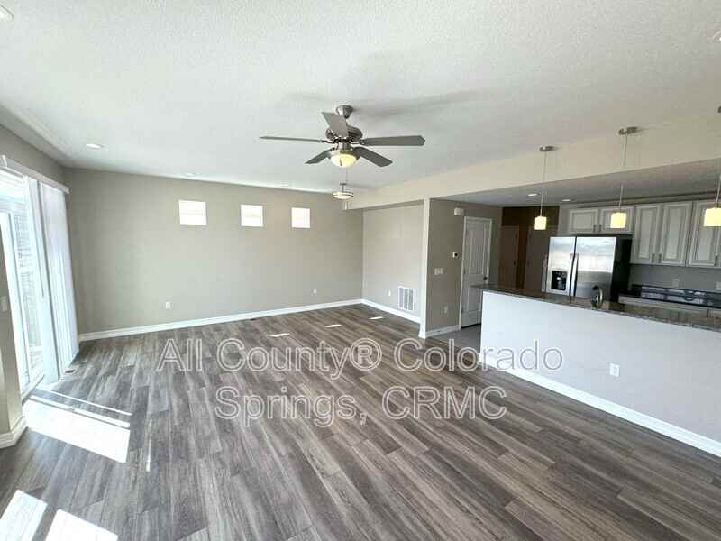 763 Brambleberry Hts - Photo 7 of 35