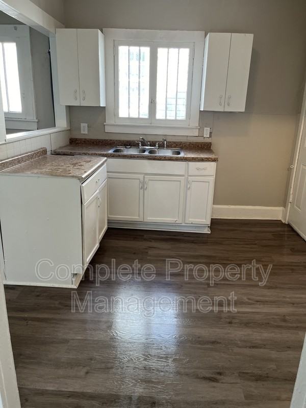 1621 Woodland Ave Sw - Photo 3 of 10