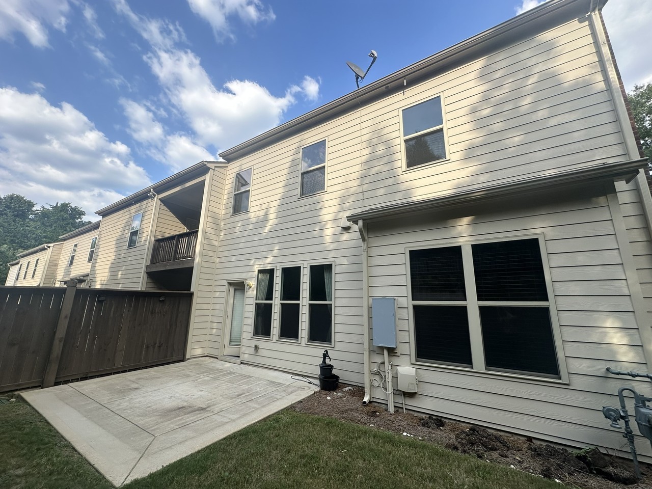 4236 Silver Spruce Ln - Photo 4 of 7