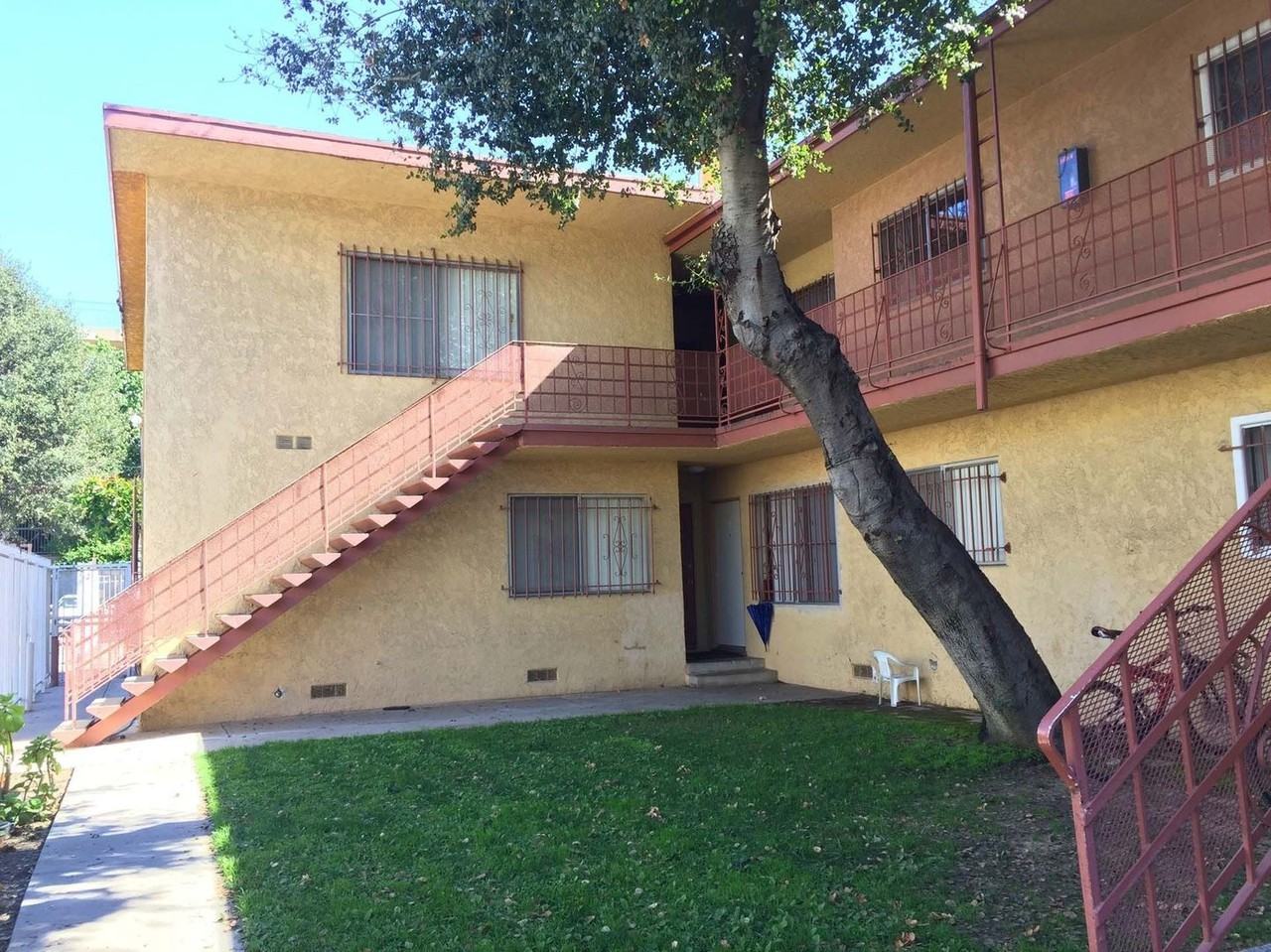 ELLENDALE, 2618 - Photo 4 of 28