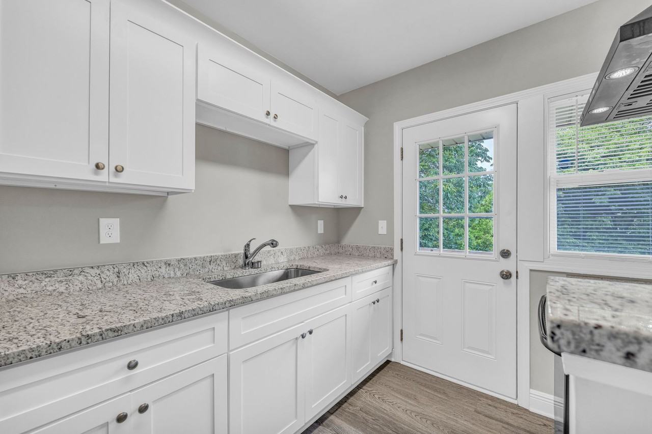 Andrews Court - Photo 2 of 35