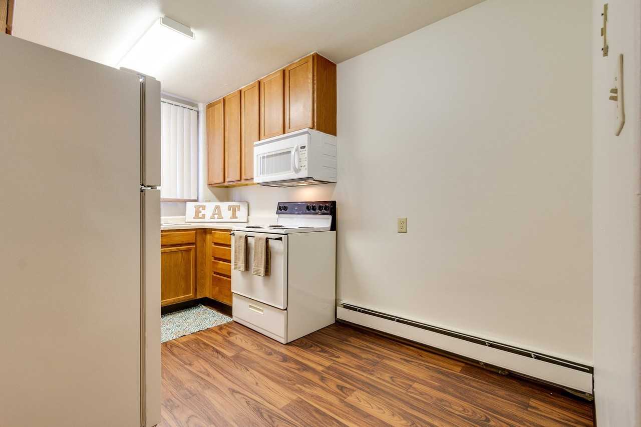 Stevens Apartments - Photo 4 of 11