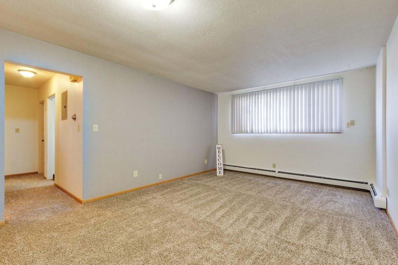 Stevens Apartments - Photo 5 of 11