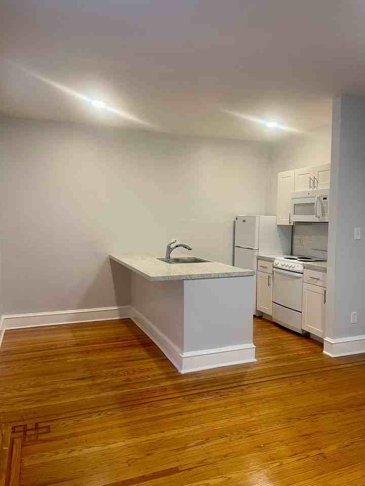 4107 Chester - Photo 2 of 24