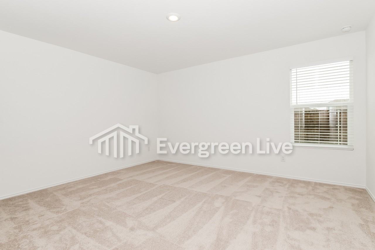 6413 Middlebury Dr - Photo 6 of 13