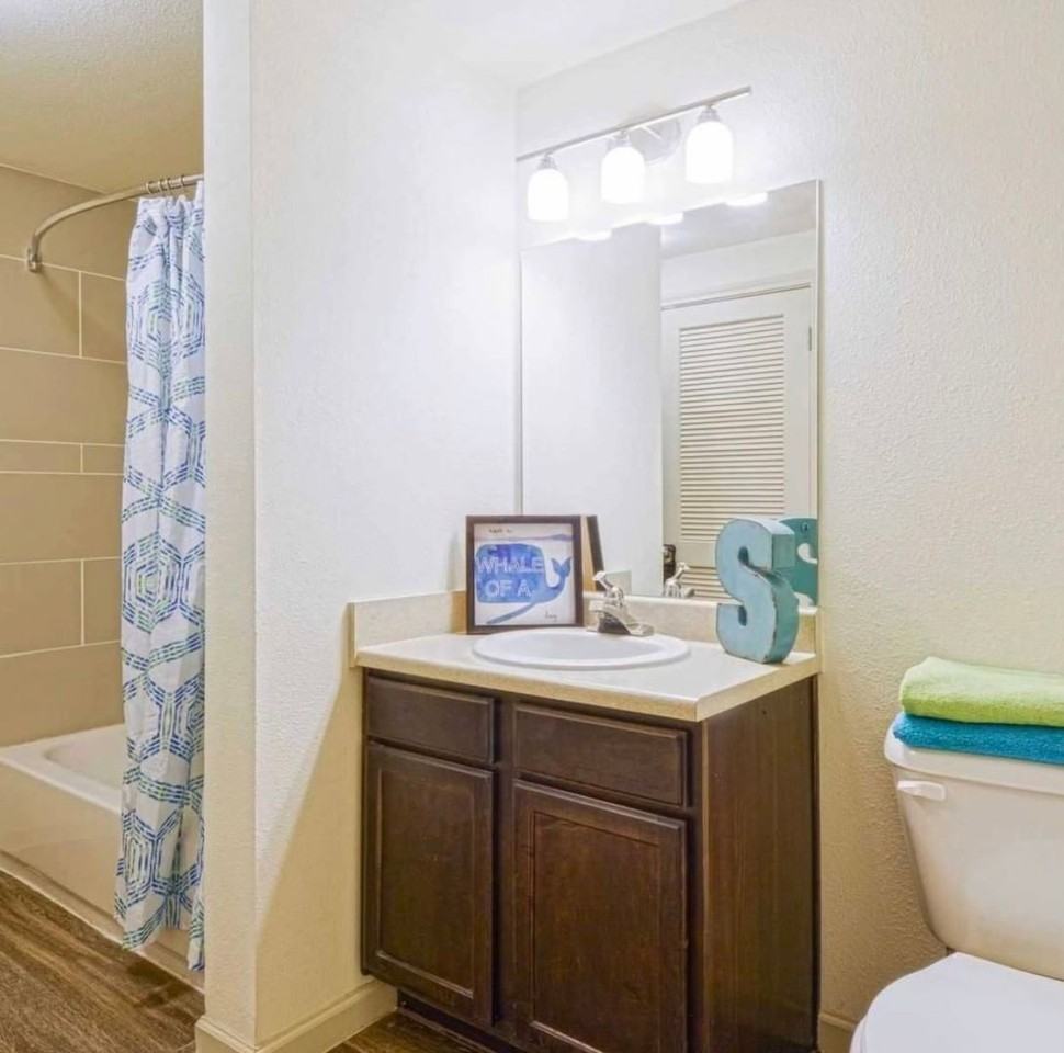 Sorrento Apartments - Photo 5 of 12