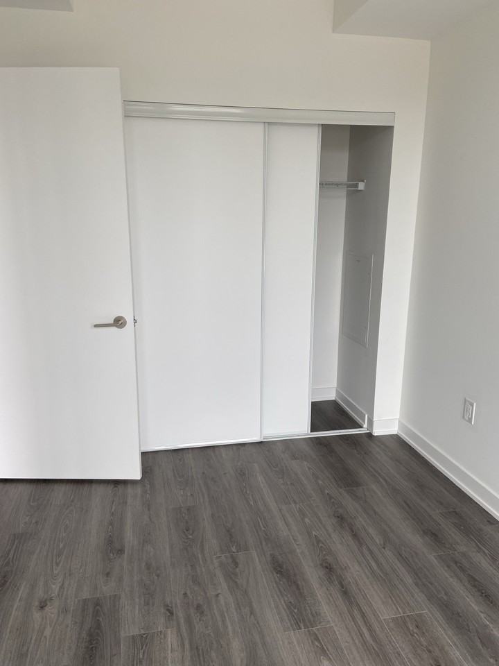 West Condos - Photo 3 of 6