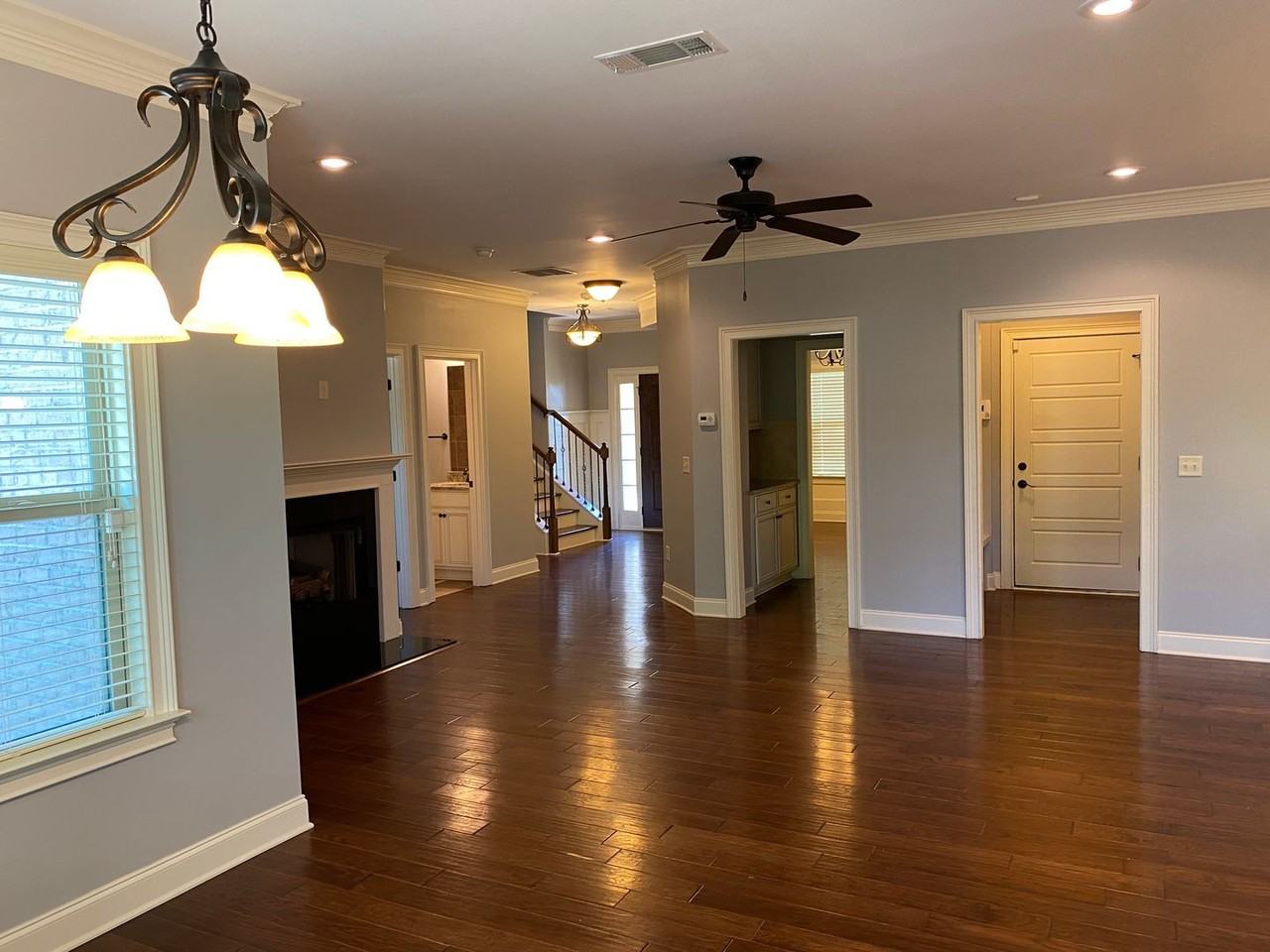 1828 Seagrave Ct - Photo 6 of 28