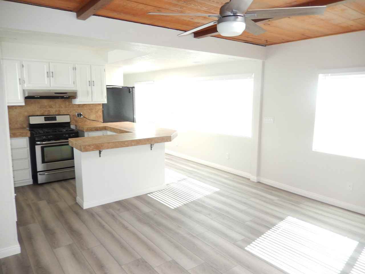 1323 Nashville St - Photo 6 of 15