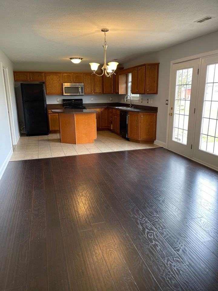 5507 Scarlet Oak Rd - Photo 2 of 5