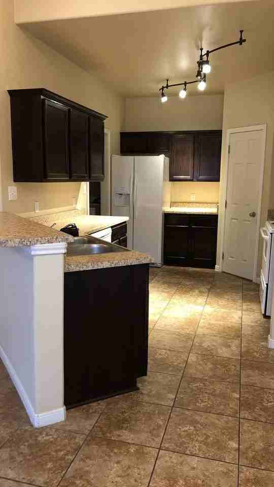 1205 Cavalry Ln - Photo 2 of 22