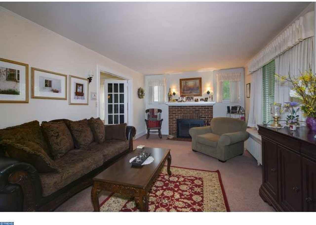 35 E Court Blvd - Photo 3 of 5