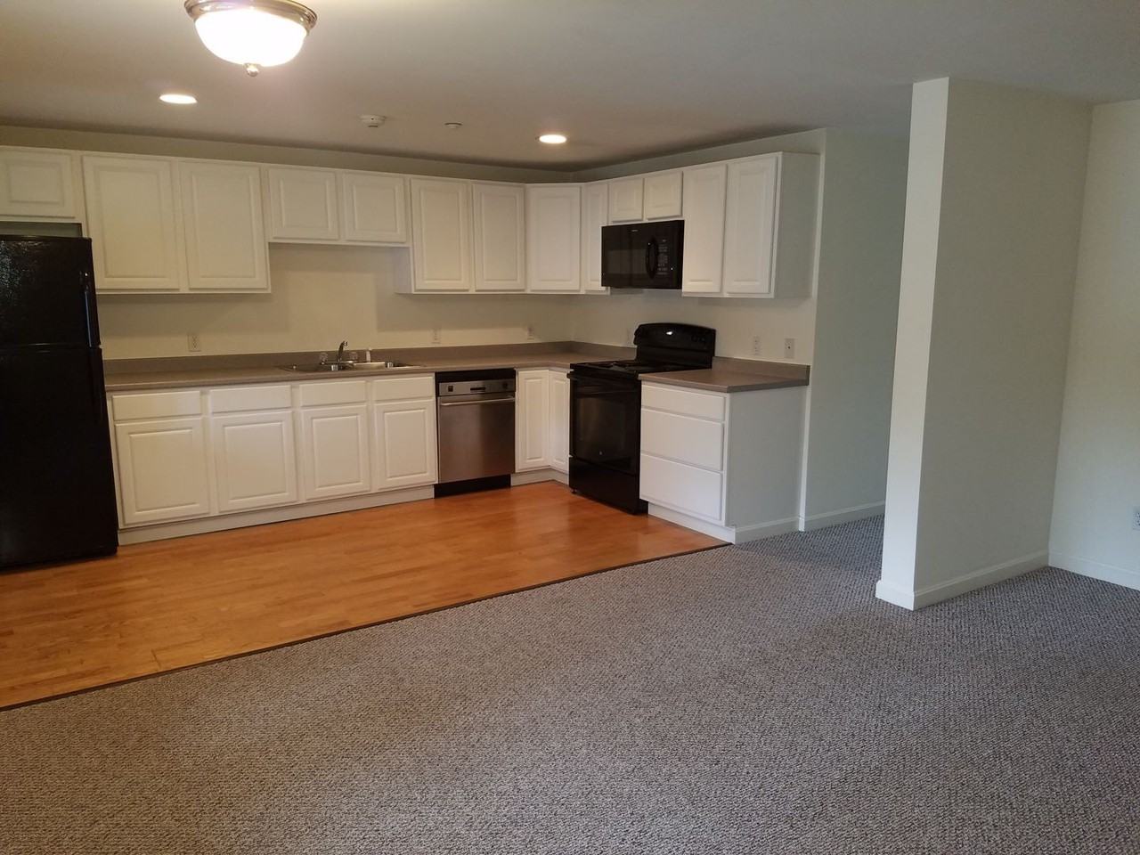 3 Bennett Way - Photo 2 of 32